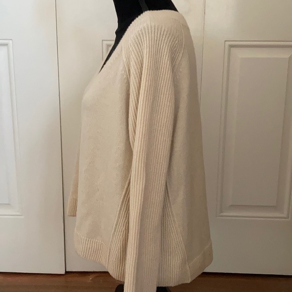 Donna Karan Collection V Neck Cashmere Sweater- … - Picture 3 of 9